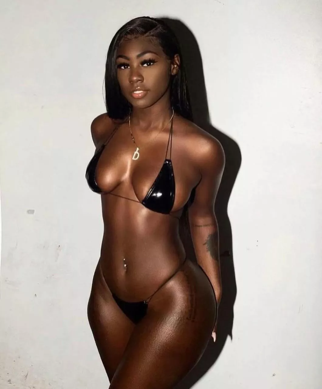 zenci-guzel-aylin-escort-alanya